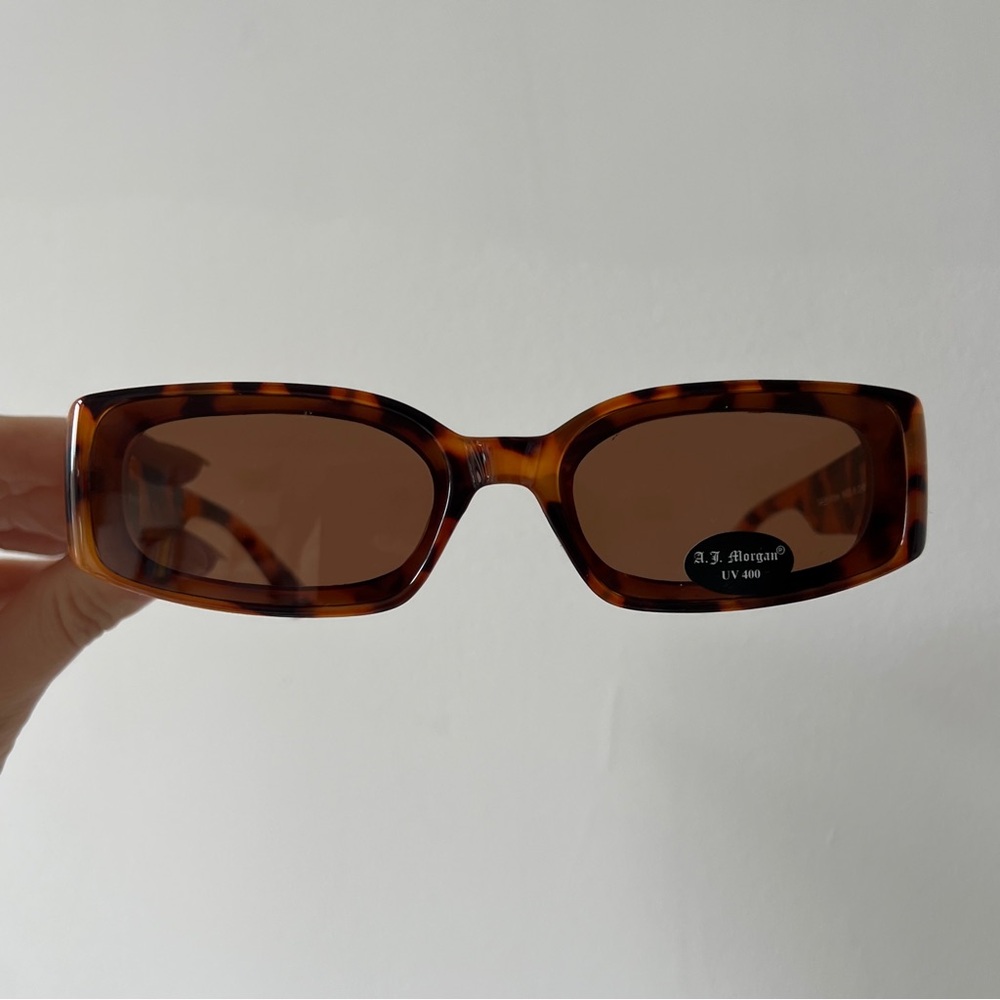 ASOS AJ Morgan brown tortoise leopard thick frame 90s rectangular sunglasses - Picture 2 of 6